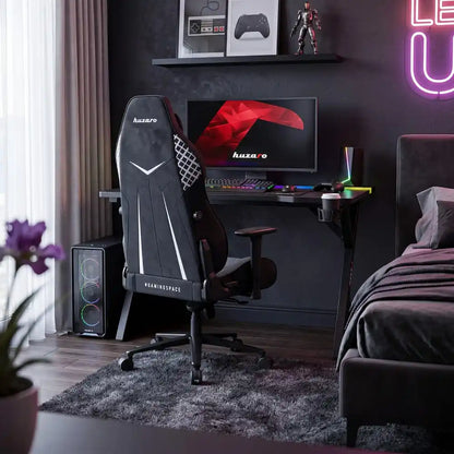 Huzaro Hero 2.4 Crni RGB Gaming sto